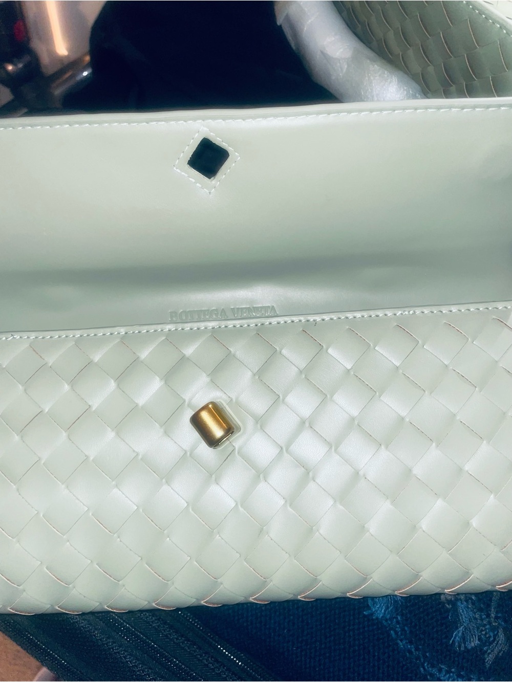🔥Bottega veneta 😍 andiamo clutch Matcha Vegan leather - Picture 4 of 11
